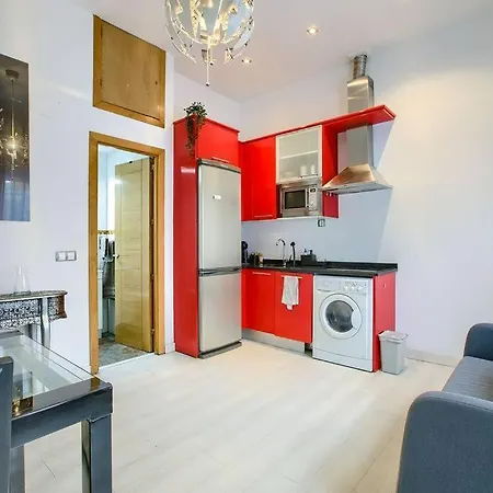 Cozy Getaway In Madrid Apartment Exterior photo
